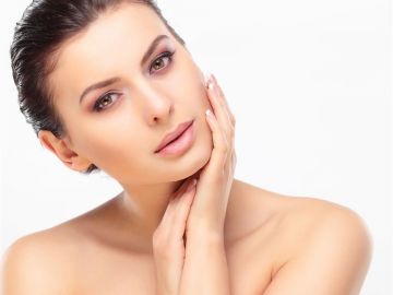 Cách chăm sóc da cổ đơn giản tại nhà đẩy lùi lão hóa