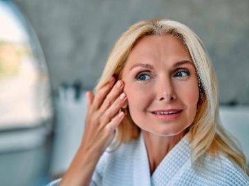 Bí quyết giúp phụ nữ trung niên trẻ hơn tuổi thật