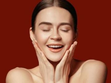 Mách nàng da dầu tự làm toner tự nhiên tại nhà