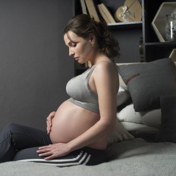 Phụ nữ sau sinh và nỗi ám ảnh vùng bụng thay đổi