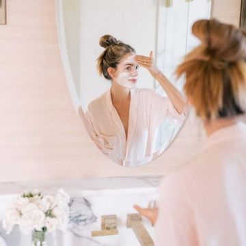 Gợi ý 7 mẹo chăm sóc để da luôn được 
