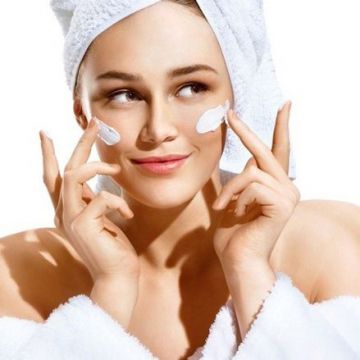 4 bí kíp skincare mùa đông từ bác sĩ sẽ giúp chị em có được làn da đẹp mịn màng