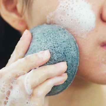 Thói quen tưởng tốt nhưng lại khiến bạn bị mụn