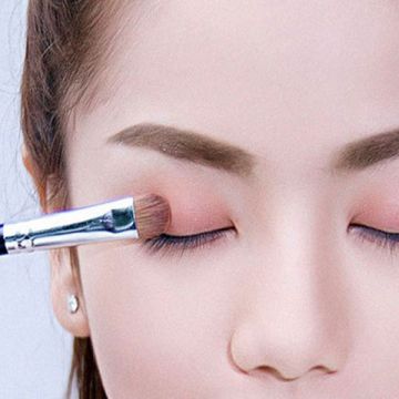 Trang điểm đúng cách để an toàn cho da