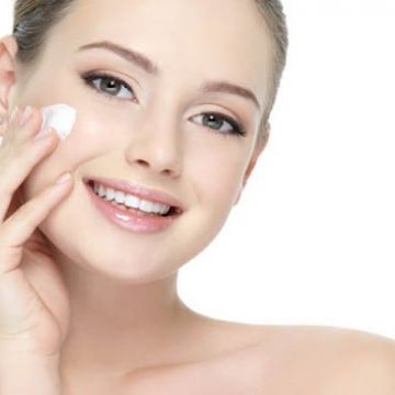 Điểm danh những sai lầm khi dưỡng da khiến chị em già nhanh, lão hóa sớm