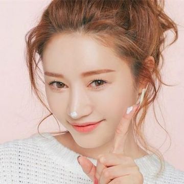 Để da không bị mụn ngày Tết