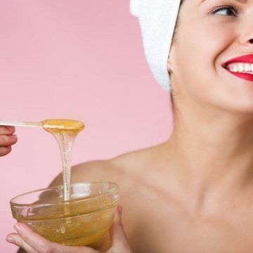Cải thiện làn da ngay hôm nay chỉ bằng cách dùng mật ong