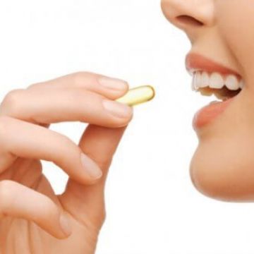 Thiếu hụt 4 loại vitamin này có thể gây rụng tóc