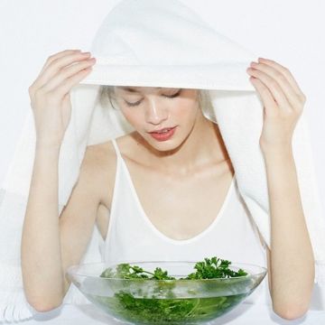 Xông hơi mặt bằng nước nóng có tác dụng gì?