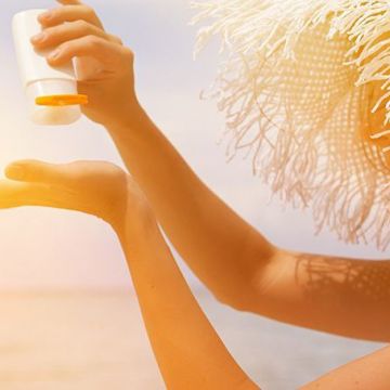 Làm cách nào để chọn kem chống nắng phù hợp cho da mặt?