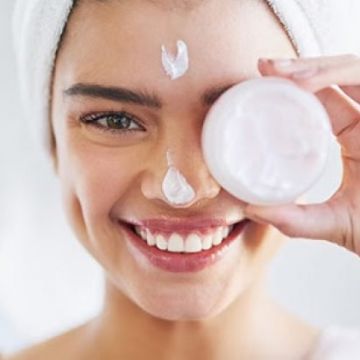Dầu khoáng trong mỹ phẩm là gì?