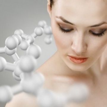 So sánh công dụng của Omega, Ceramides và Peptide
