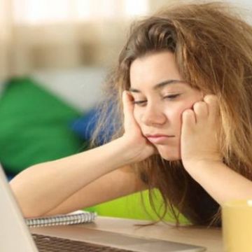 5 lý do khiến nhiều người còn trẻ mà da đã nhăn